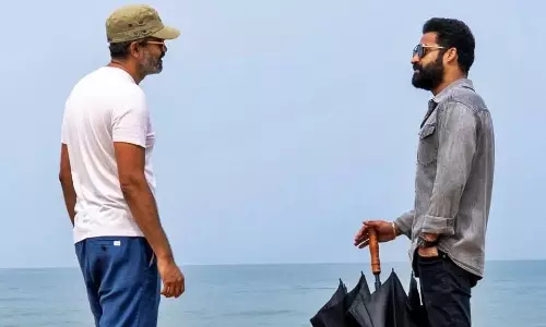 ప్రశాంత్ నీల్ క్రేజీ సర్ ప్రైజ్.. డ్రాగన్ తో తారక్ ఫ్యాన్స్ కు ఫుల్ మీల్స్