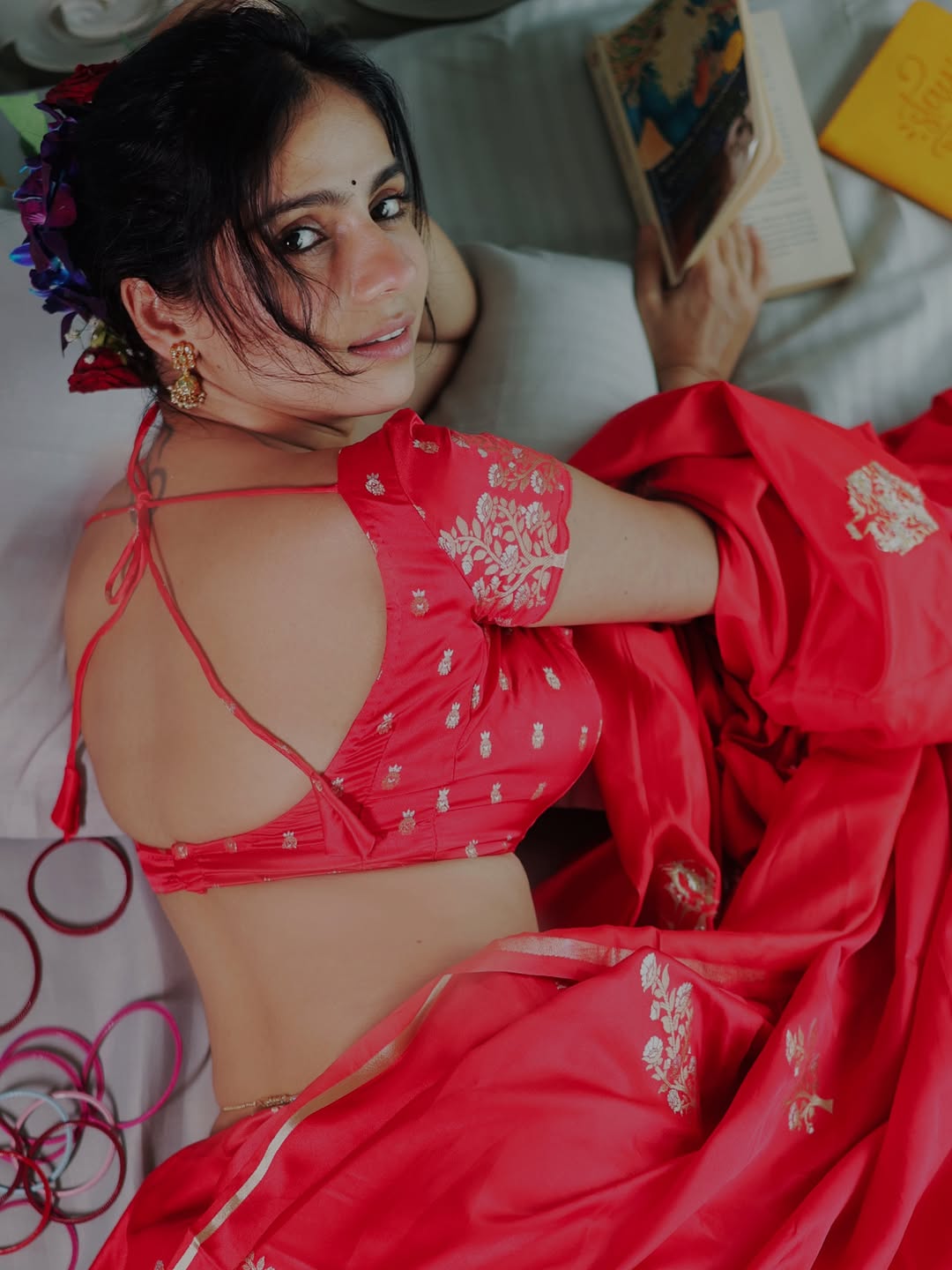 Rose Sardana Radiates Elegance in Red Saree Rose Sardana Radiates Elegance in Red Saree