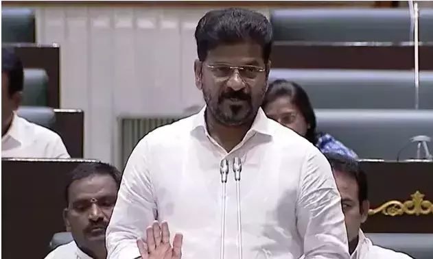 బీసీ వ‌ర్సెస్ రెడ్డి.. లిఫ్టు ర‌గ‌డ‌:  రేవంత్ రెడ్డి సీరియ‌స్‌