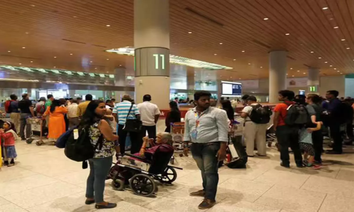 25 ఏళ్లలో తొలిసారి..! అమెరికాకు భారతీయుల రాక తగ్గుదల