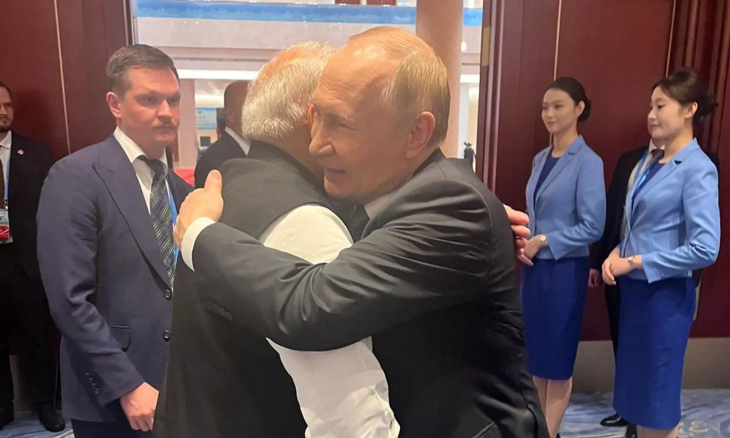 పుతిన్తో మోదీ ఫ్రెండ్ షిప్.. ఎవర్ గ్రీన్ అంతే పుతిన్తో మోదీ ఫ్రెండ్ షిప్.. ఎవర్ గ్రీన్ అంతే