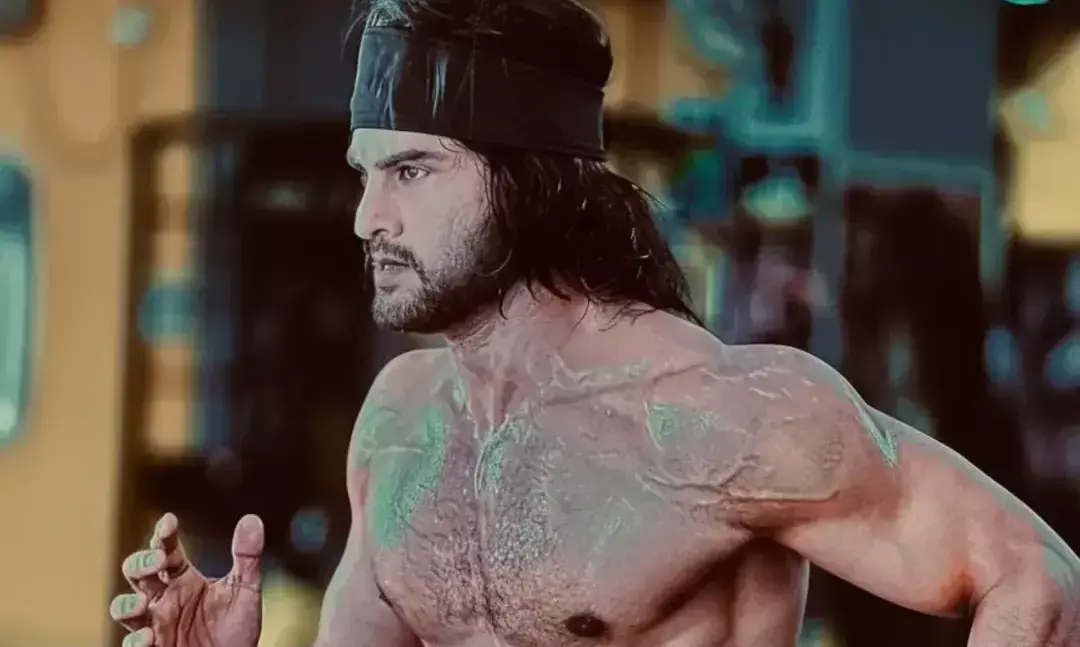 సుధీర్ బాబు రాంబో లుక్.. మామూలుగా లేదు!