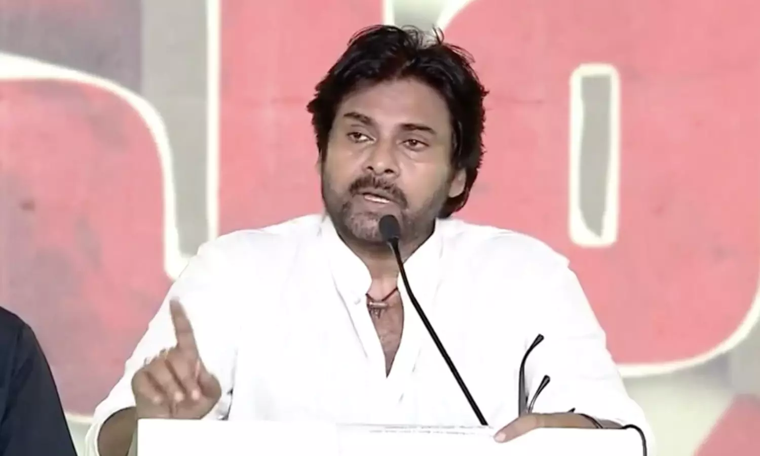 ఏంటీ... ప‌వ‌న్‌ త్రిశూల్‌.. మంత్రం?