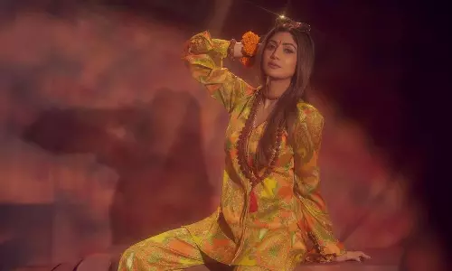 సీనియ‌ర్ న‌టిని ఇమ్మిటేట్ చేసిన సాగ‌ర‌క‌న్య