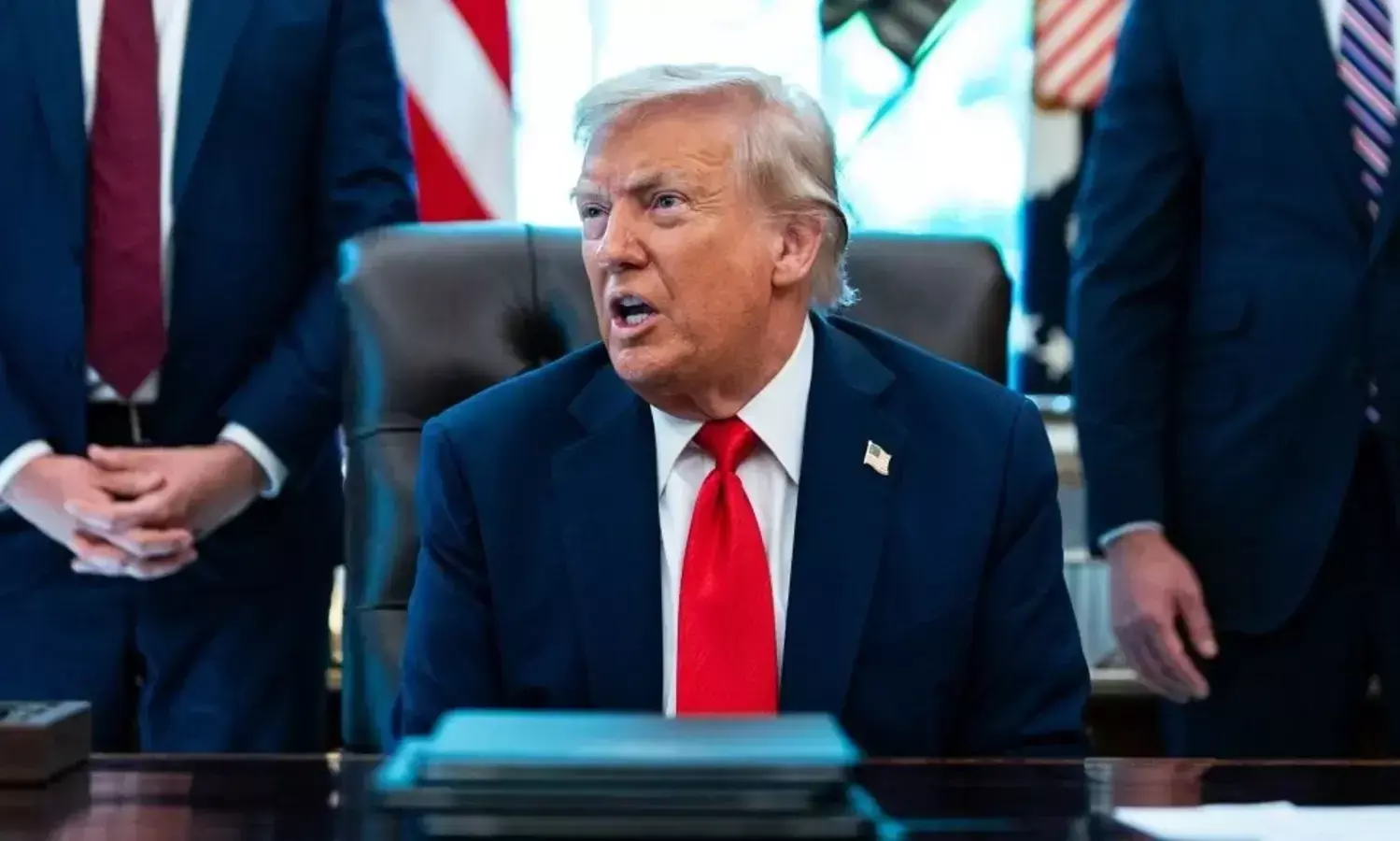 భారత్ టారిఫ్లను తగ్గించడానికి సిద్ధపడింది.. కానీ లేట్ అయ్యింది : ట్రంప్ భారత్ టారిఫ్లను తగ్గించడానికి సిద్ధపడింది.. కానీ లేట్ అయ్యింది : ట్రంప్