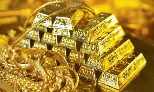 గోల్డ్ ప్రియులకు షాక్.. వారంలోనే రూ.4,580..