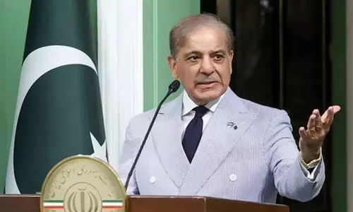 మోడీ ముందర పాక్ ప్రధాని ప్రసంగం తేలిపోయిందే