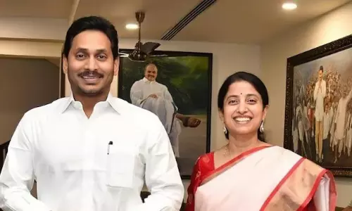 జగన్ పులివెందుల ఆమెకు అప్పగించేస్తున్నారా ?