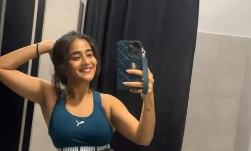 Deepthi Sunaina’s Latest Fitness Post Breaks the Internet