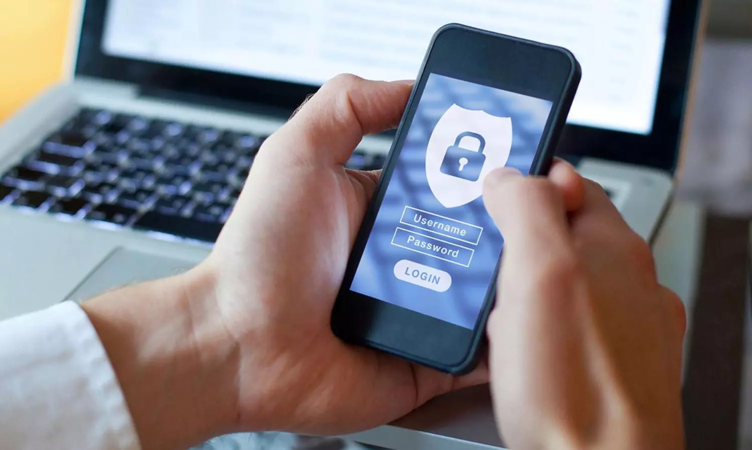 జాగ్రత్త.. అలాంటి ఫోటోలు మీ గ్యాలరీలో ఉన్నాయా?