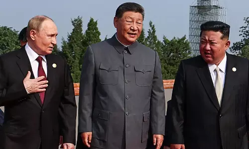 కుడి చేతిన పుతిన్.. ఎడమ చేతిన కిమ్.. చైనా అధినేత వెంట 26 దేశాధినేతలు