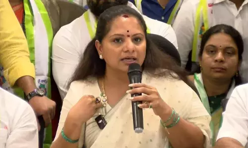 కవిత రాజకీయ మానసిక సమస్య