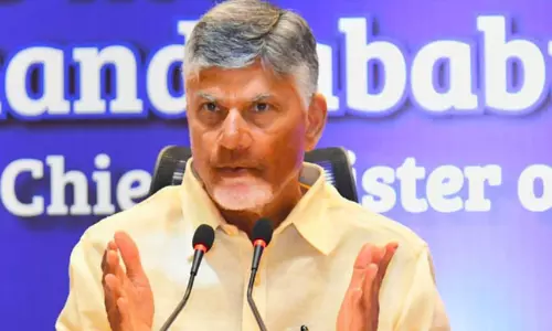 బాబు  పదే పదే చెబుతున్నా మంత్రులు మాత్రం !