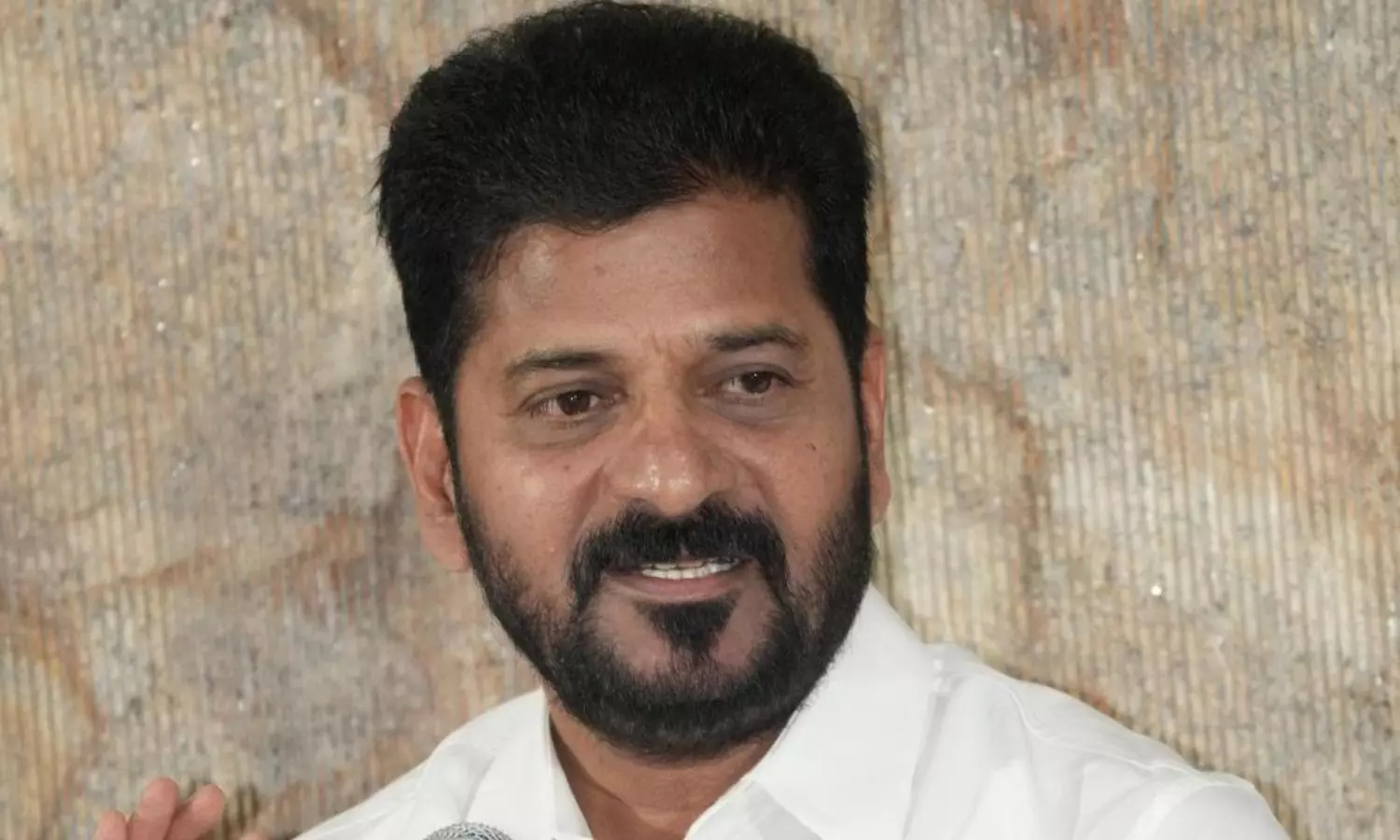 రెండోసారి కాదు.. మూడోసారీ సీఎం కావాల‌నుంది.. రేవంత్