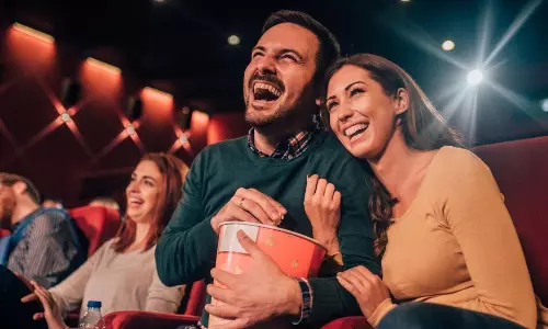 ఇక‌పై స్మార్ట్ స్క్రీన్ సినిమా థియేట‌ర్లు