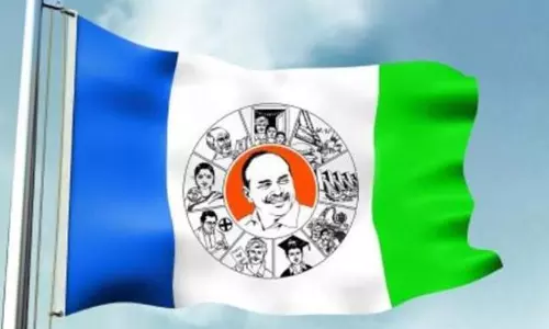 వైసీపీ ఉక్కు పోరాటానికి అదే సమస్యట !