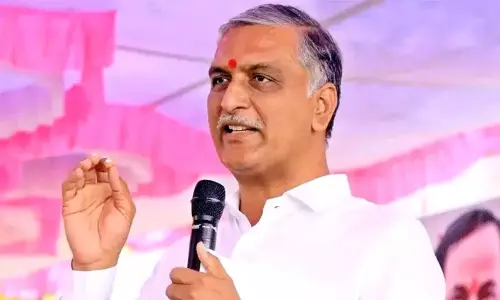 హరీష్ రావు కౌంటర్ ఇచ్చాడా..? సెల్ఫ్ డిఫెన్స్ లో పడ్డాడా..?