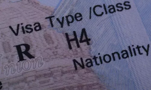 H4 EAD రద్దు రూమర్లు: నిజమెంత? భారతీయ  కుటుంబాల్లో పెరుగుతున్న ఆందోళన