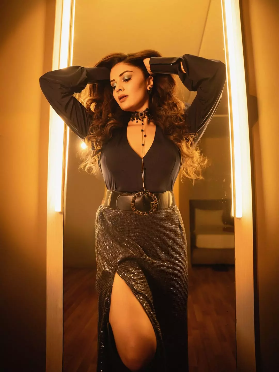 Sreemukhi’s Glam Look Steals the Spotlight