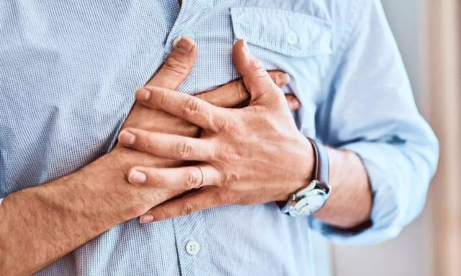 ఈవినింగ్ వాక్ చేస్తూ గుండెపోటుతో అమెరికాలో ఏపీ విద్యార్థి దుర్మరణం ఈవినింగ్ వాక్ చేస్తూ గుండెపోటుతో అమెరికాలో ఏపీ విద్యార్థి దుర్మరణం