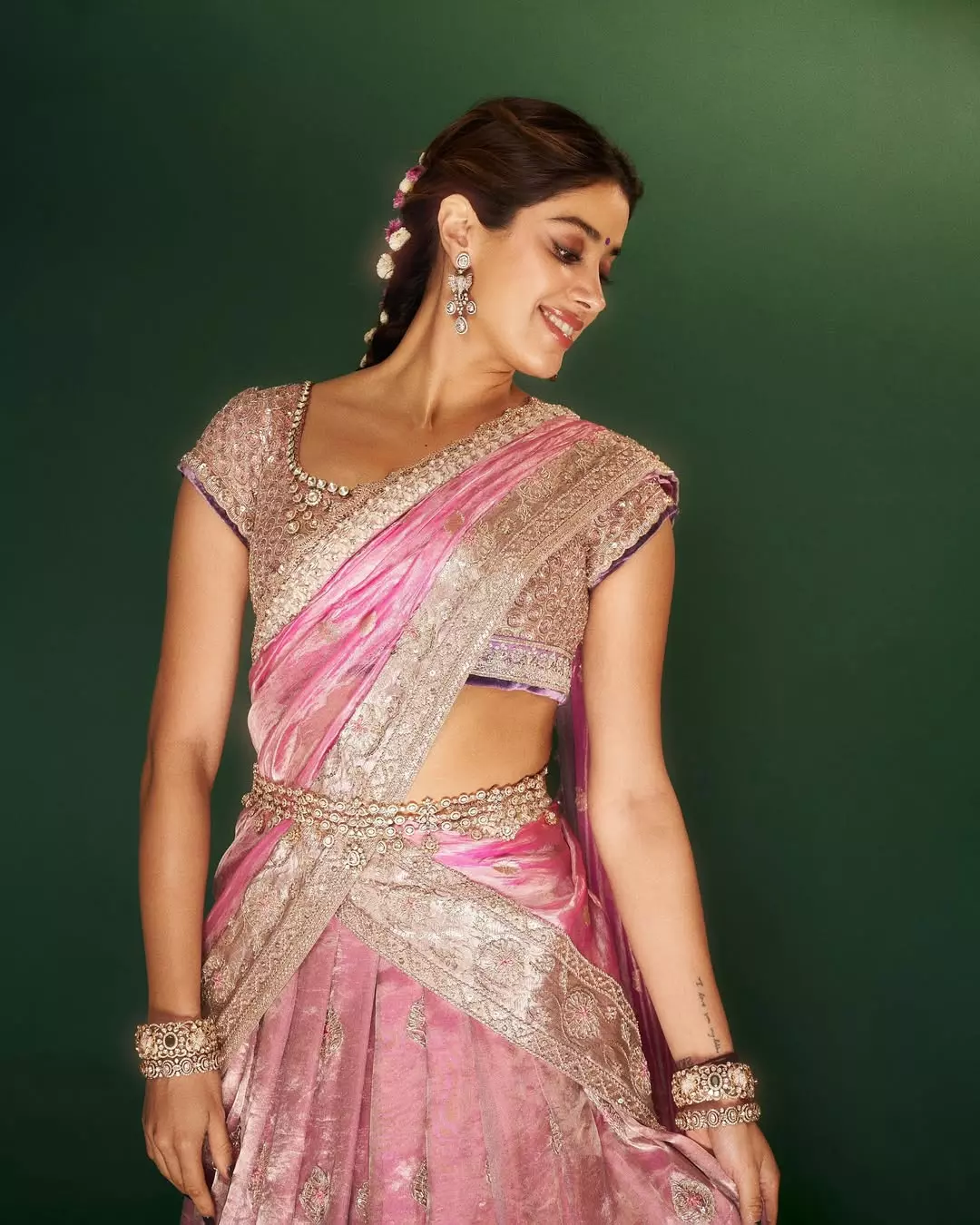 Janhvi Kapoor Knows How to Turn Heads with Her Fashion Choices