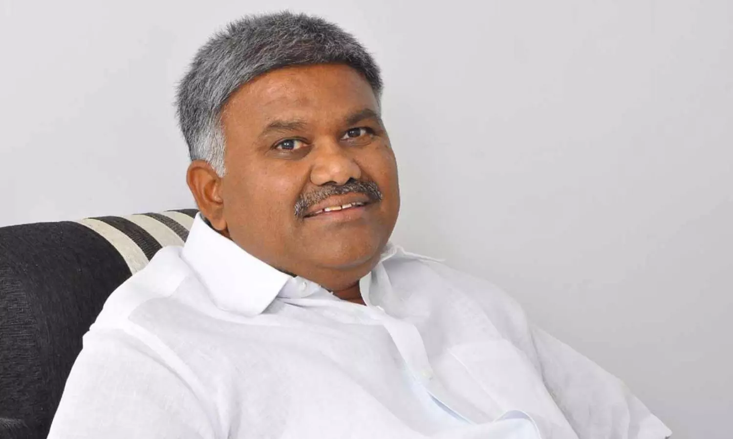 తాడిపత్రి వదిలివెళ్లిపో.. కేతిరెడ్డికి షాకిచ్చిన పోలీసులు