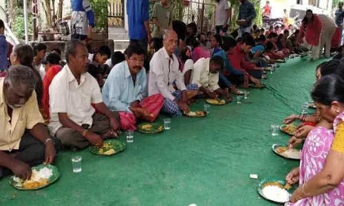 ఈ ఊళ్లో అన్నదానం చేయాలంటే మూడేళ్లు ఆగాల్సిందే