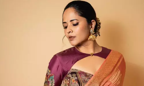 సాంప్రదాయ లుక్స్‌లో అనసూయ అందాల మాయ