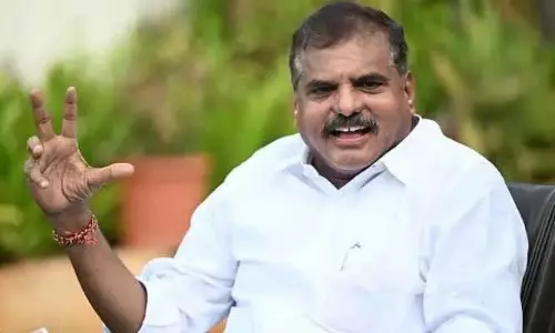 రుషికొండ ప్యాలెస్ పై వైసీపీ నేత బొత్స ఉచిత సలహా.. ఇలా ఎవరూ చెప్పి ఉండరేమో?