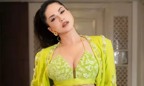 స‌న్నిలియోన్  ఇంట‌ర్నేష‌న‌ల్ క్రేజ్ ని అలా వాడుతున్నారా?