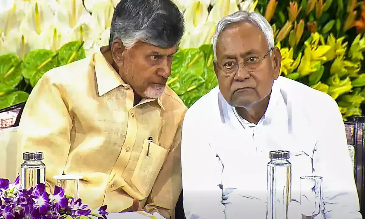 బాబు బాటలో నితీష్... ఆ వర్గాన్ని గట్టిగా టార్గెట్ ! బాబు బాటలో నితీష్... ఆ వర్గాన్ని గట్టిగా టార్గెట్ !