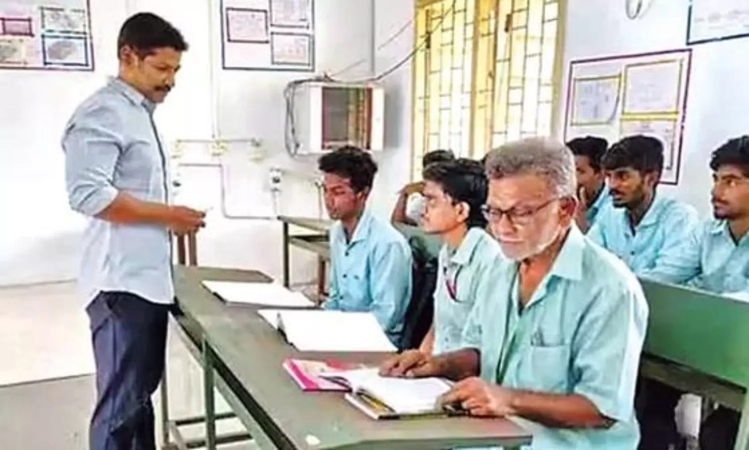 డిప్లమాలో చేరిన 75 ఏళ్ల కుర్రాడు.. మార్కులు తెలిస్తే వావ్ అంటారు