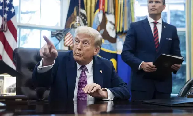 అమెరికాలో విదేశీ కంపెనీలకు ట్రంప్ కొత్త హెచ్చరికలు