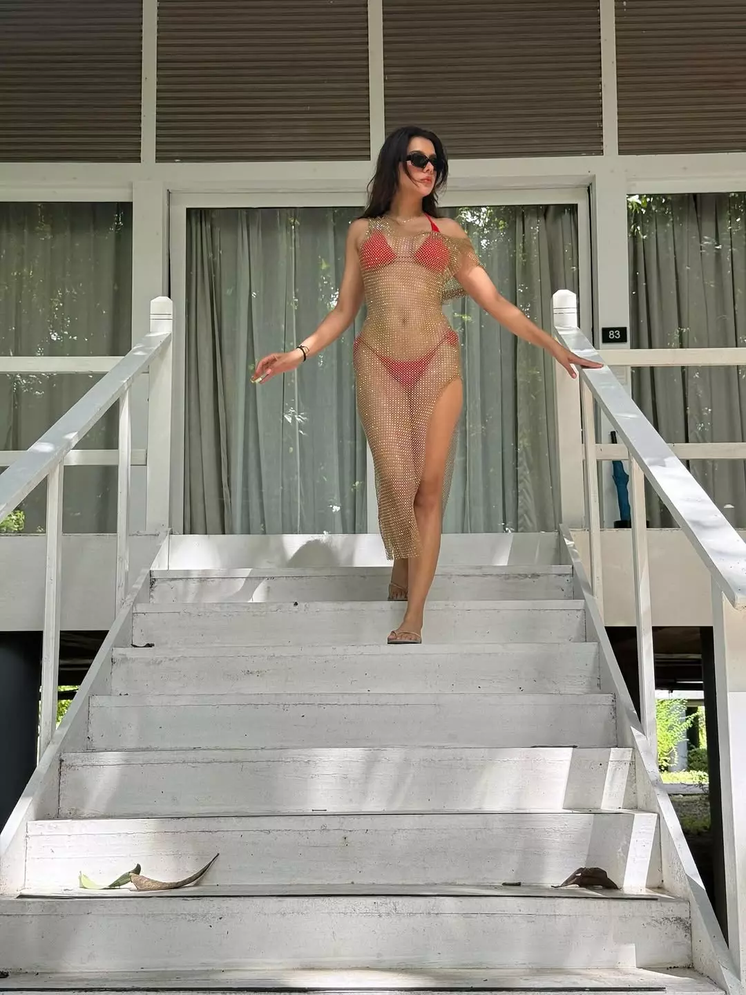 Ruhi Singh’s Beach-Ready Vibes