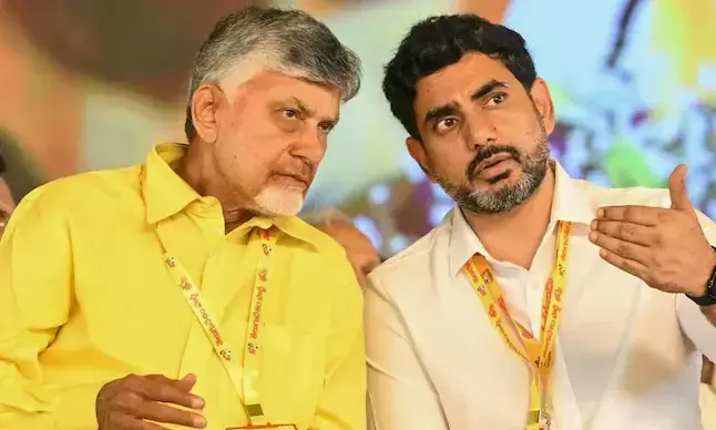 బాబు గల్లీ లీడరా... ఏమా మాట ?