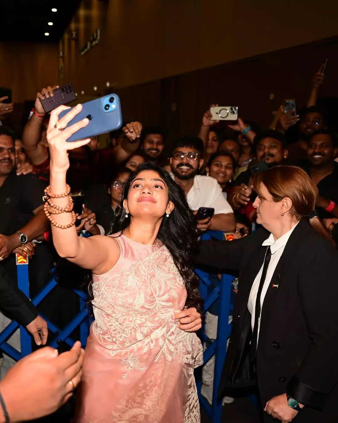 Sai Pallavi Shines on the Red Carpet, Wins Best Actress at SIIMA 2025 Sai Pallavi Shines on the Red Carpet, Wins Best Actress at SIIMA 2025