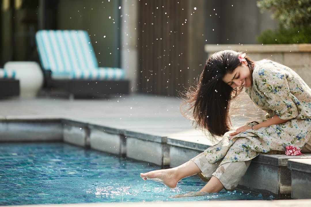 Sai Pallavi Shines on the Red Carpet, Wins Best Actress at SIIMA 2025 Sai Pallavi Shines on the Red Carpet, Wins Best Actress at SIIMA 2025