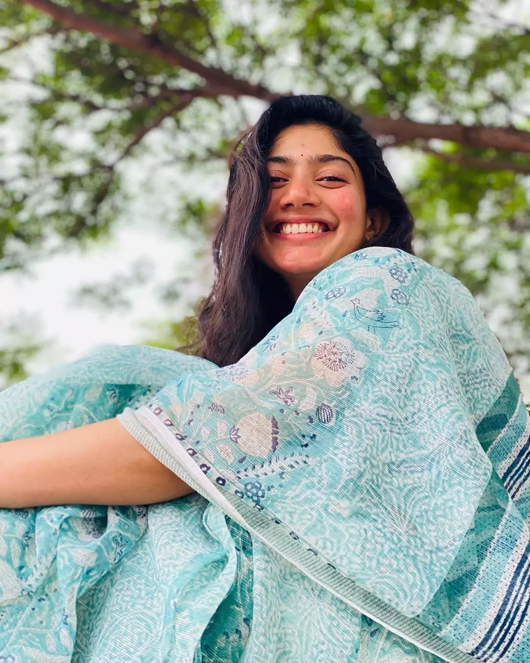Sai Pallavi Shines on the Red Carpet, Wins Best Actress at SIIMA 2025