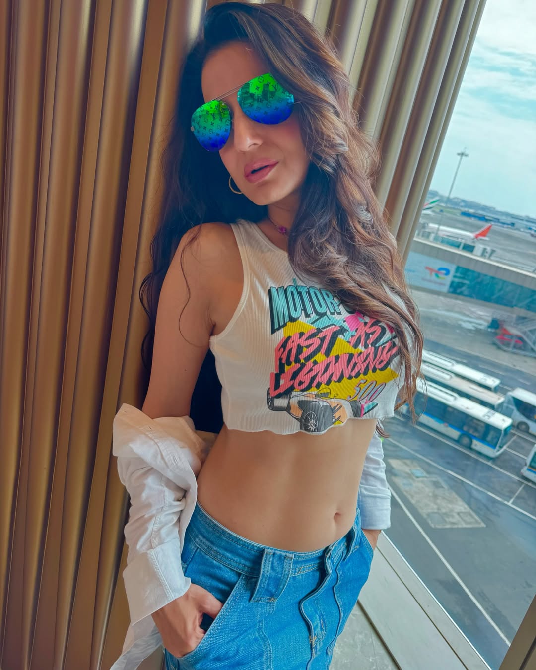 Ameesha Patel Turns Heads in Elegant Black Dress Ameesha Patel Turns Heads in Elegant Black Dress