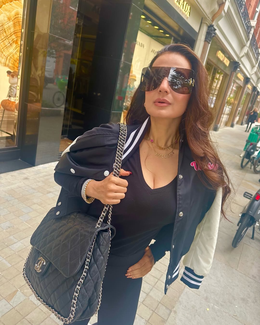 Ameesha Patel Turns Heads in Elegant Black Dress Ameesha Patel Turns Heads in Elegant Black Dress