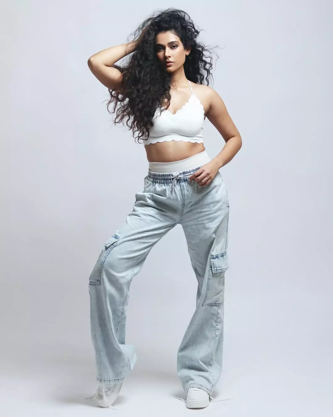 Aakanksha Singh Stuns in Black: Unapologetically Intense