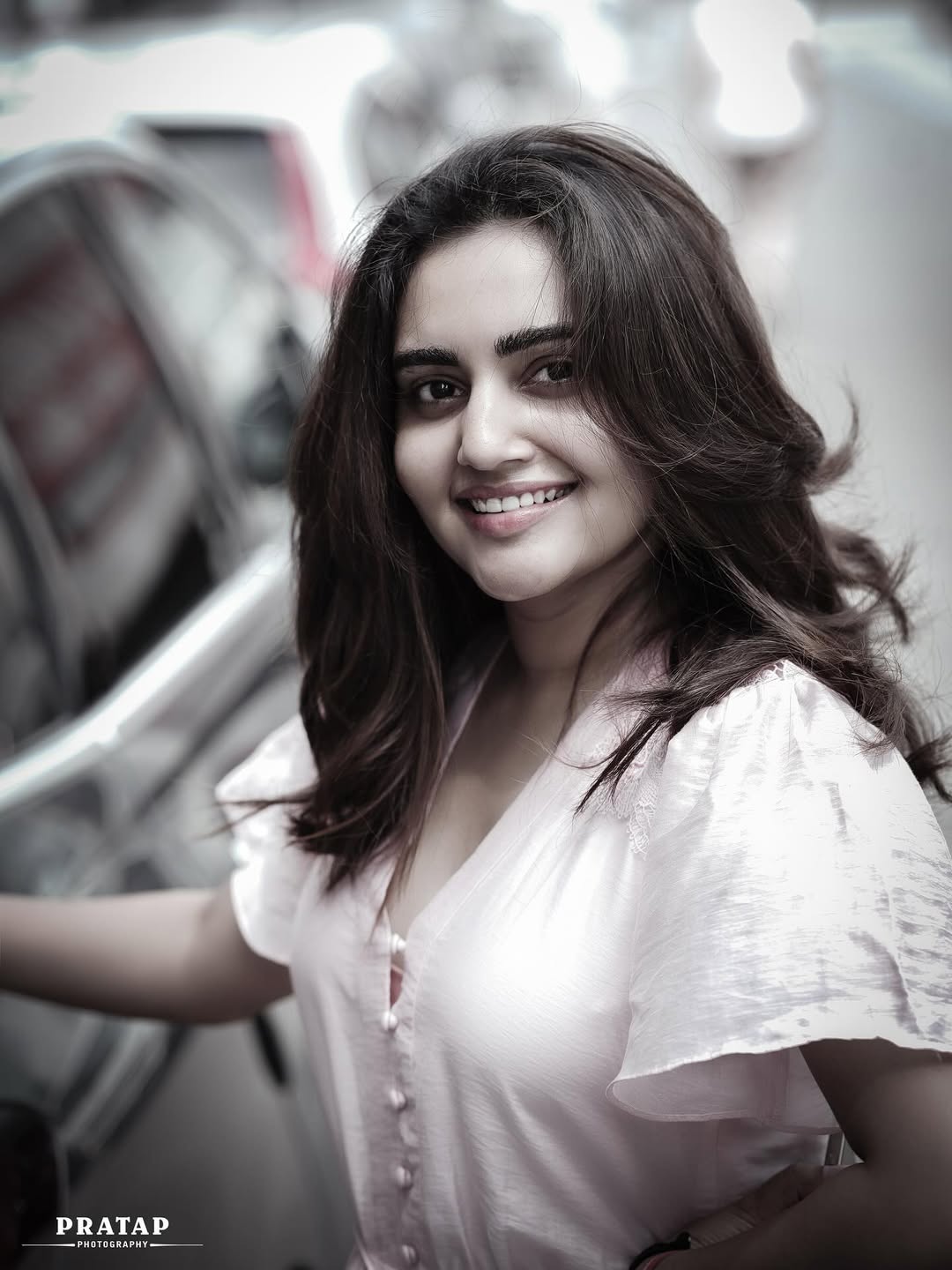 Sonia Singh’s Latest Photoshoot in Singapore Captivates Fans