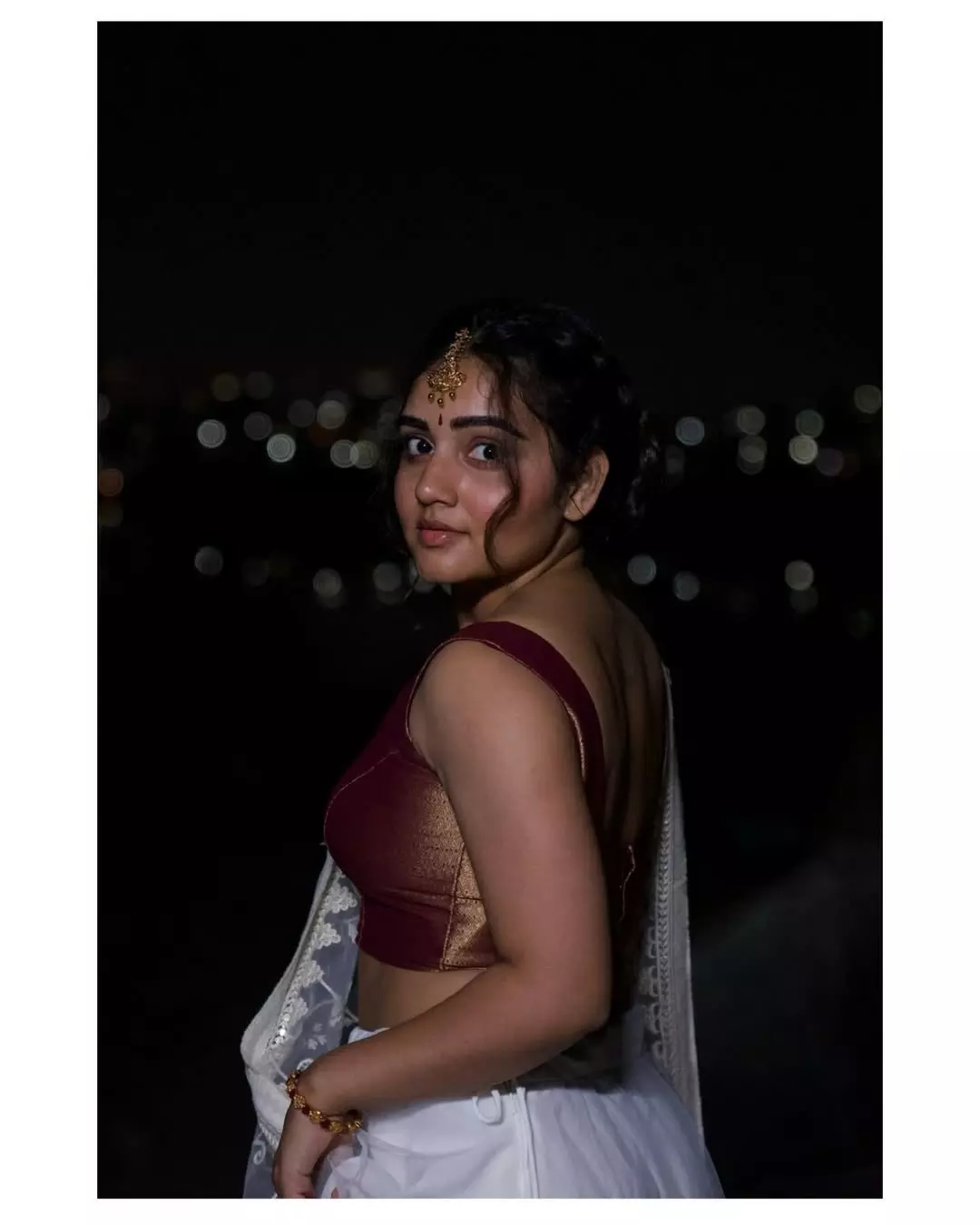 Sonia Singh’s Latest Photoshoot in Singapore Captivates Fans Sonia Singh’s Latest Photoshoot in Singapore Captivates Fans