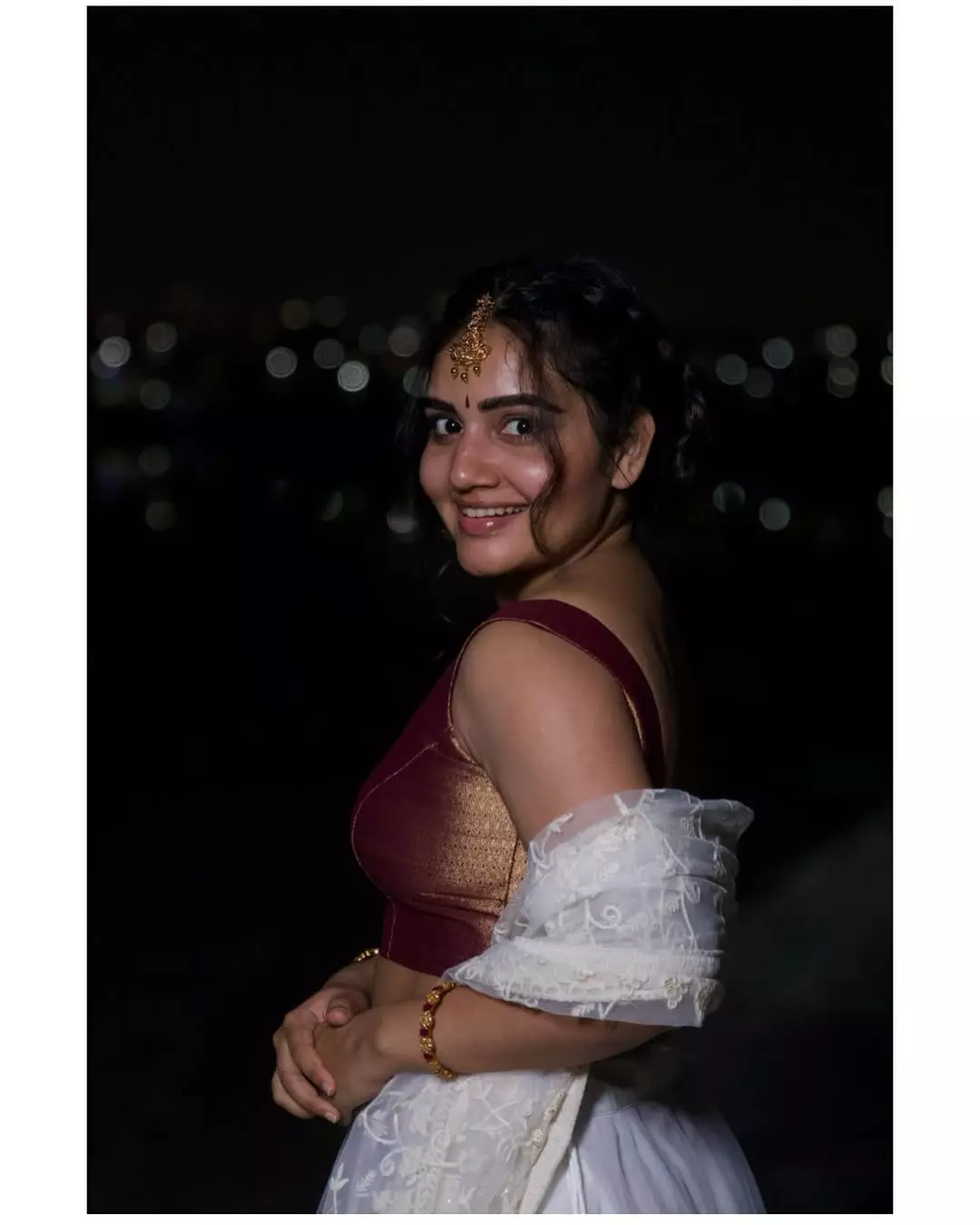 Sonia Singh’s Latest Photoshoot in Singapore Captivates Fans Sonia Singh’s Latest Photoshoot in Singapore Captivates Fans