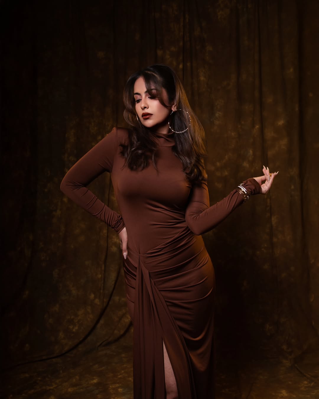 Avika Gor Shines in Elegant Green Saree Look