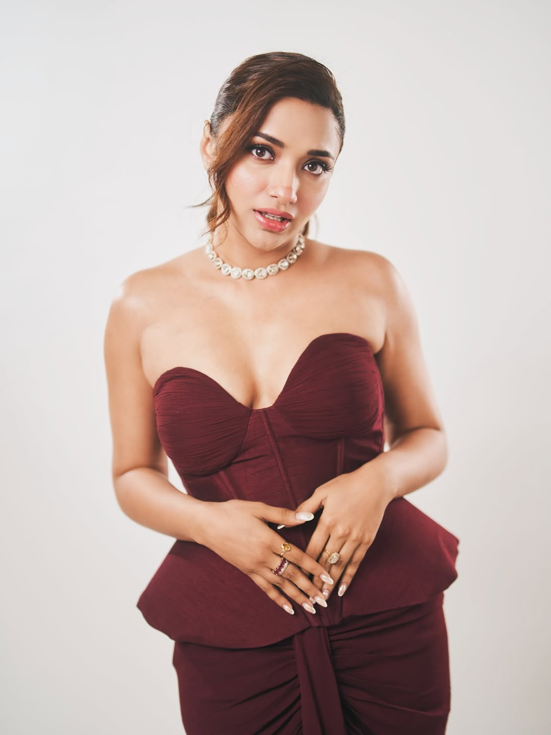 Jiyaa Shankar Stuns in Red Saree Photoshoot Jiyaa Shankar Stuns in Red Saree Photoshoot