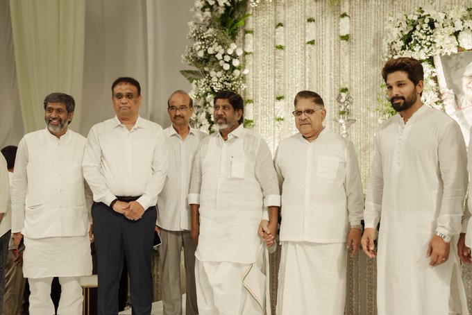 Celebs at Allu Kanakaratnammas Pedda Karma rituals