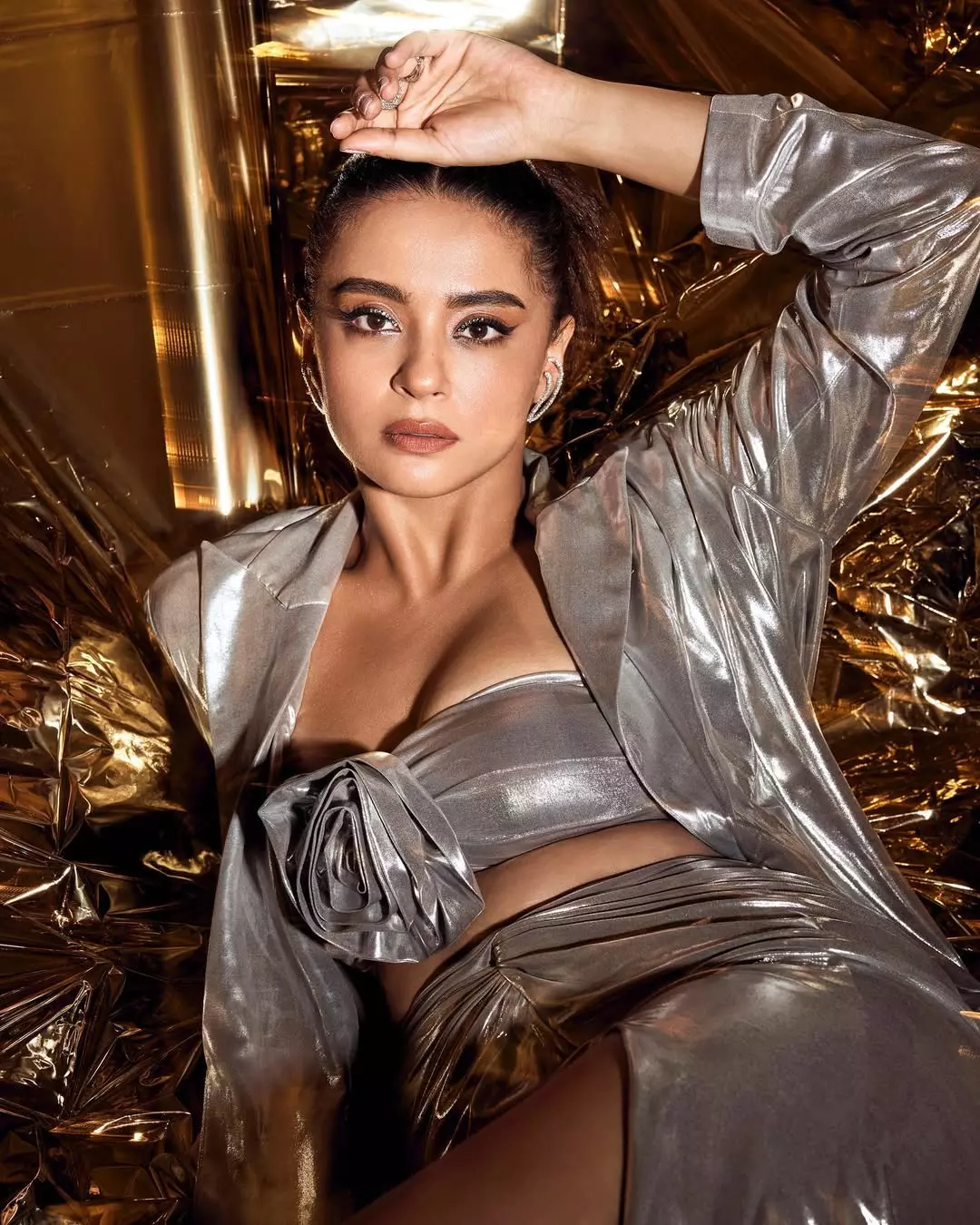 Surveen Chawla Dazzles in Lady Boss Look at Filmfare Style Awards 2025 Surveen Chawla Dazzles in Lady Boss Look at Filmfare Style Awards 2025