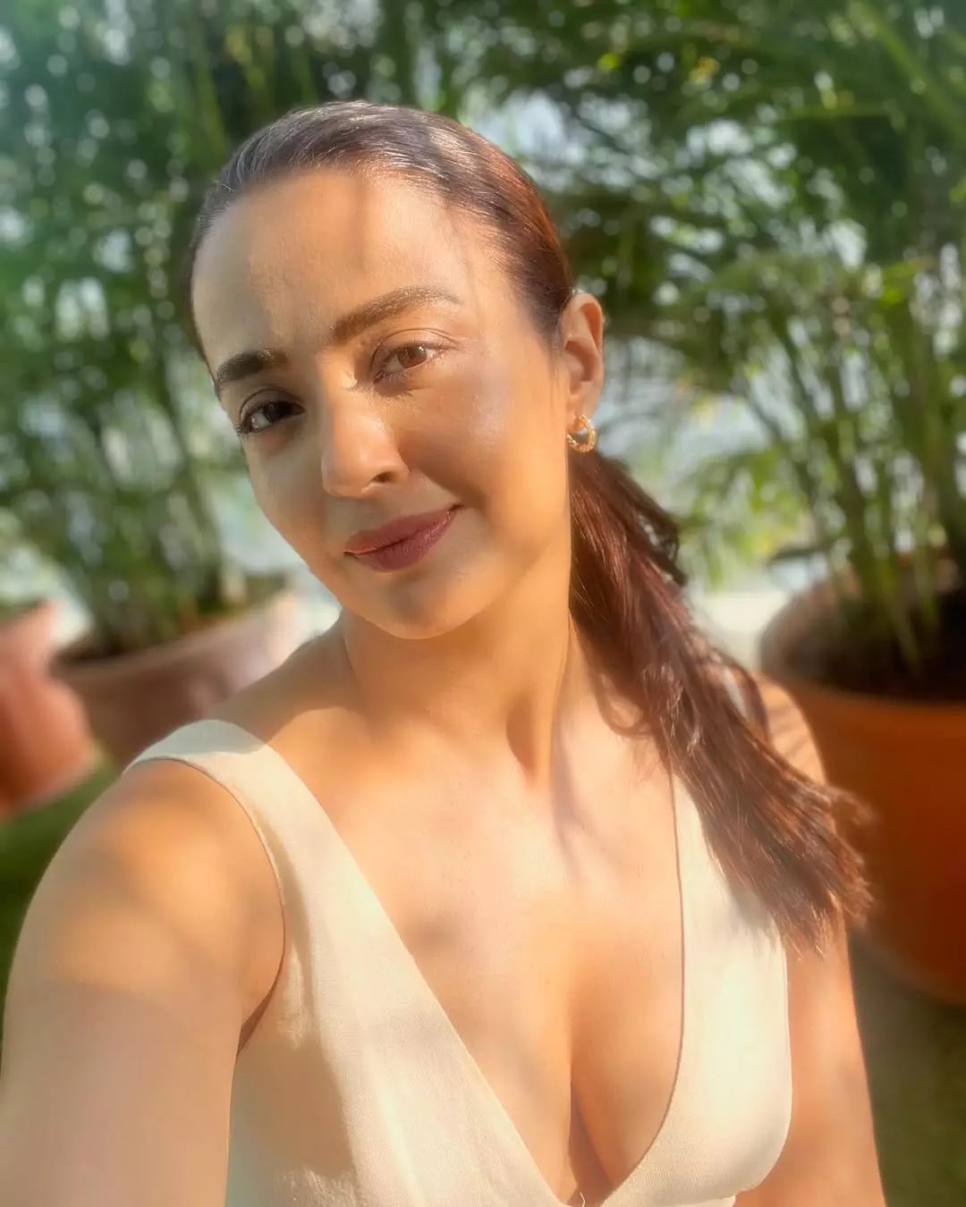 Surveen Chawla Dazzles in Lady Boss Look at Filmfare Style Awards 2025 Surveen Chawla Dazzles in Lady Boss Look at Filmfare Style Awards 2025