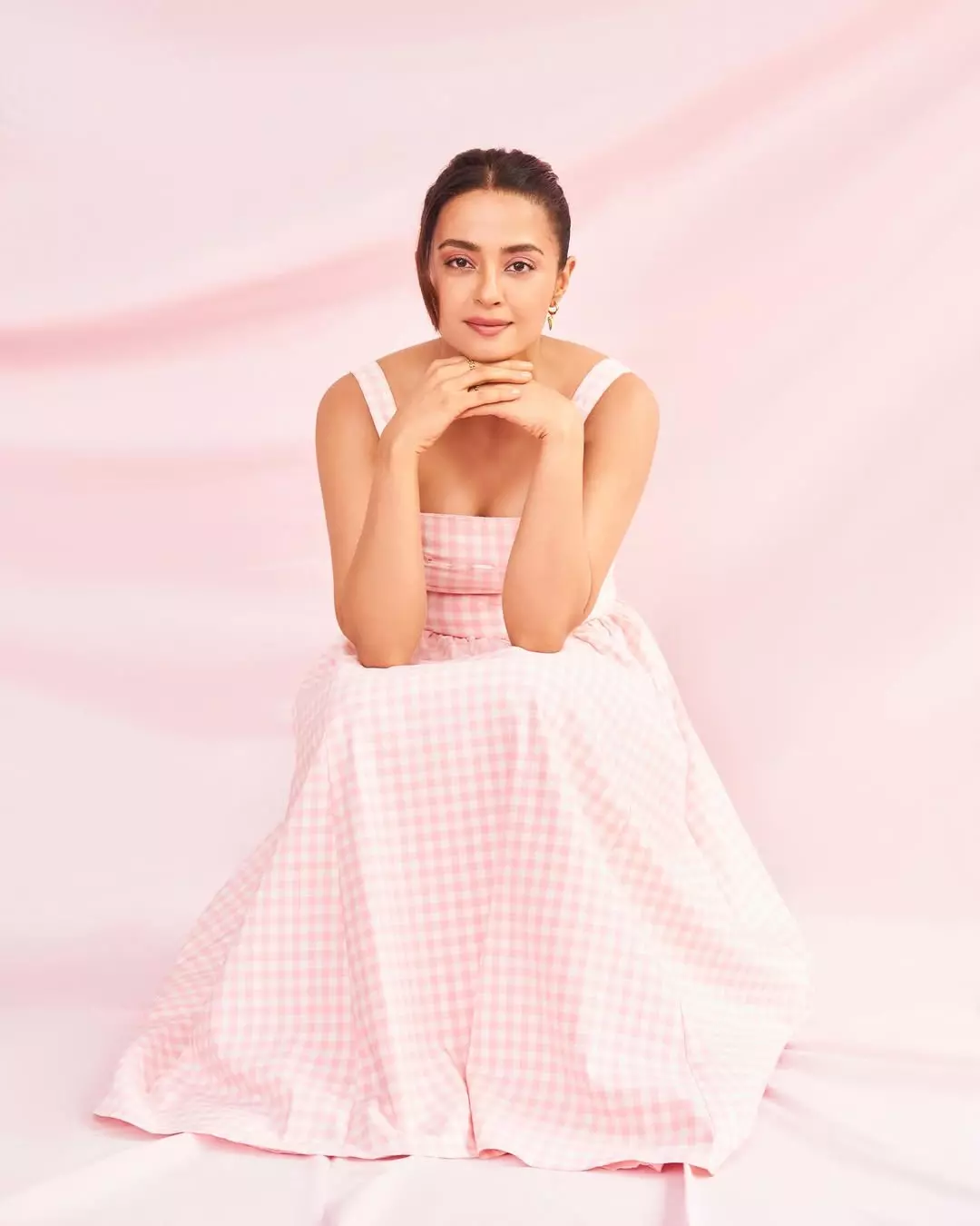 Surveen Chawla Dazzles in Lady Boss Look at Filmfare Style Awards 2025 Surveen Chawla Dazzles in Lady Boss Look at Filmfare Style Awards 2025